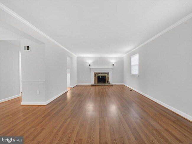 Building Photo - 3827 Gawayne Terrace