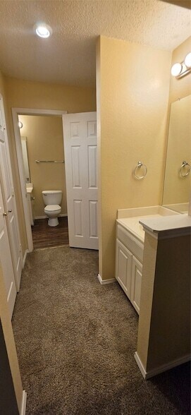 Building Photo - 2820 Deer Ridge Dr
