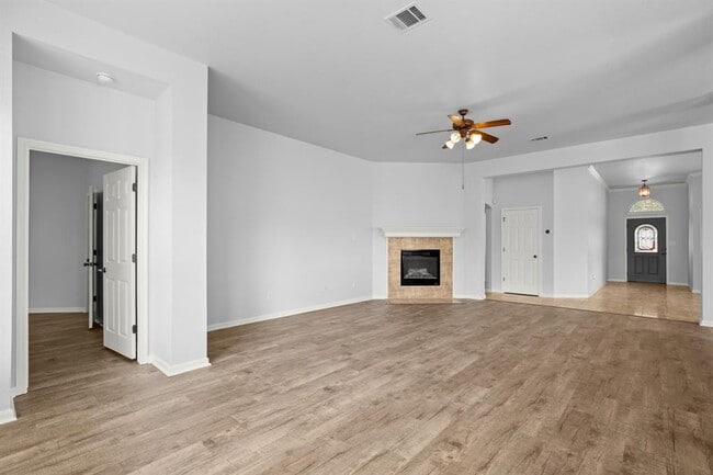 Building Photo - 415 S Frontier Ln