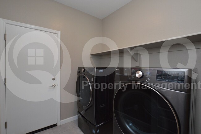 Building Photo - 8212 S 45th Ave