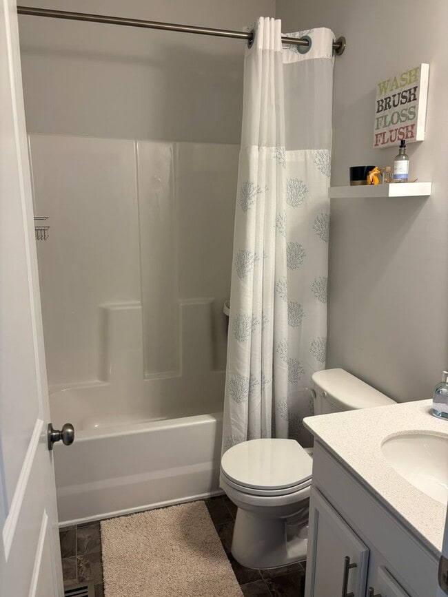 Building Photo - Beautiful 3-Bedroom Home in Copley Farm! *$500 Rebate on First Months Rent*