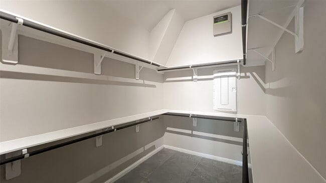 Building Photo - 732 Lake Lacosta Dr