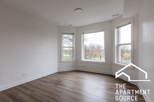 Building Photo - 1456 N Kedzie Ave
