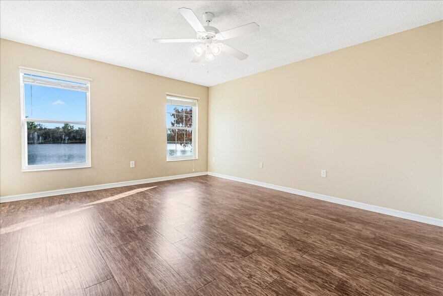 Building Photo - 233 Southbridge Cir