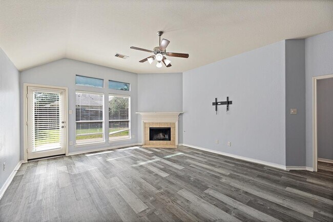 Building Photo - 11617 Glen Knoll Dr