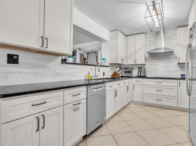 Building Photo - 13821 SW 14th St