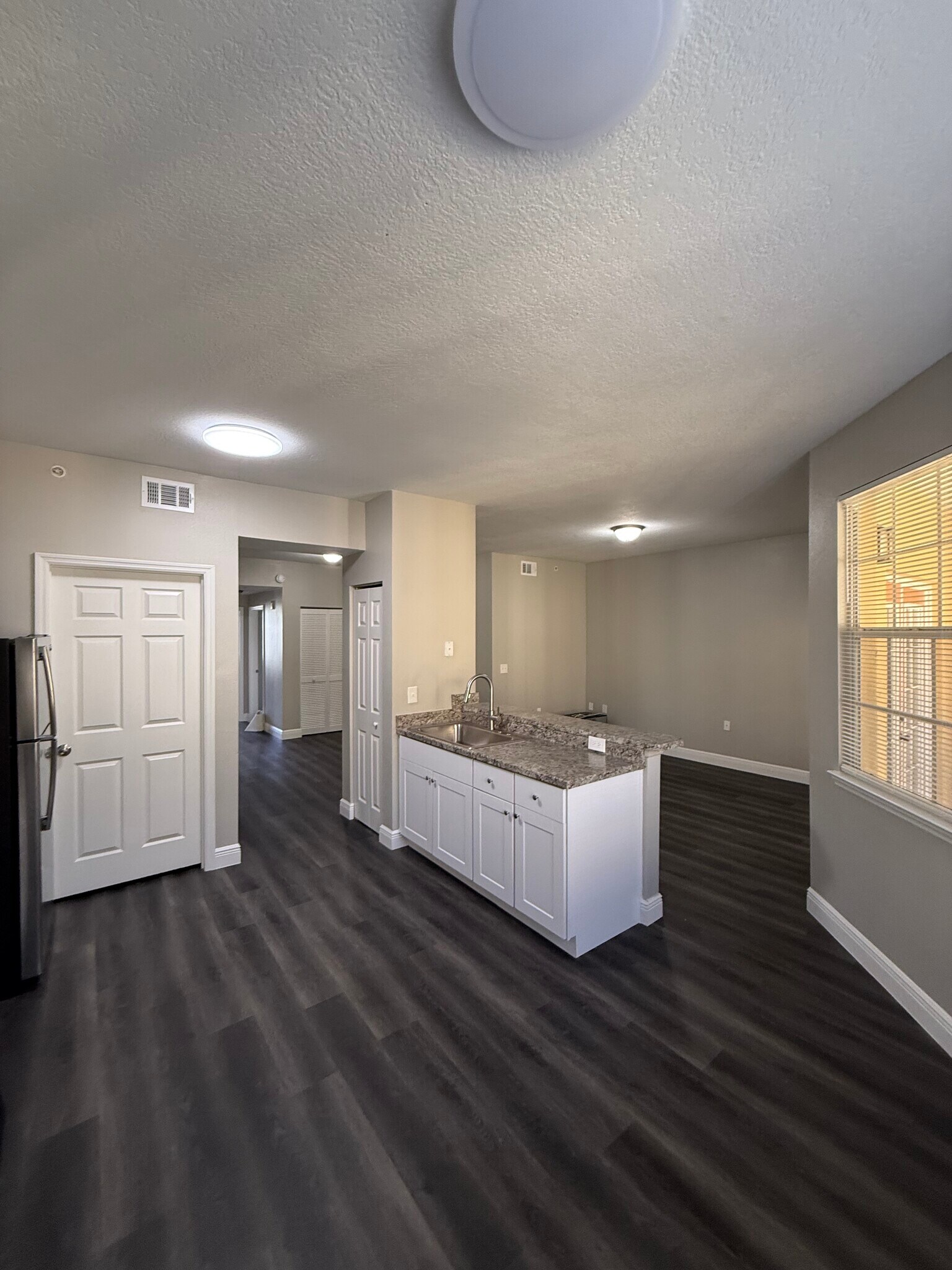 Building Photo - 10873 Windsor Walk Dr