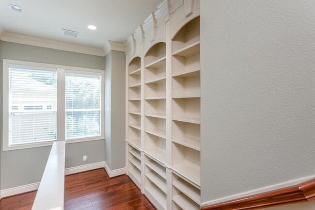 Building Photo - 5243 Harvest Bend Ct