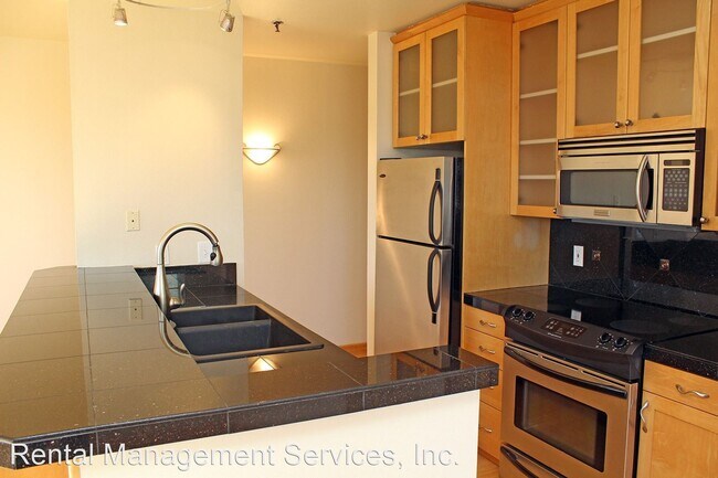 Building Photo - 1 br, 1 bath House - 212 NW Uptown Terrace...