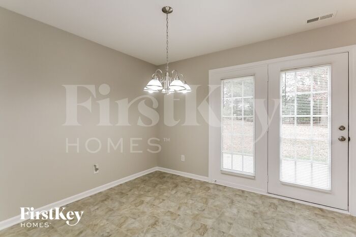 Building Photo - 2632 Blue Moss Dr