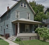 Building Photo - 1021 Rex Ave NE