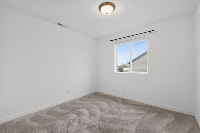 Building Photo - 2595 S Ginger St