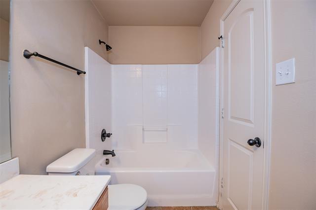 Building Photo - 1426 Piedmont Dr