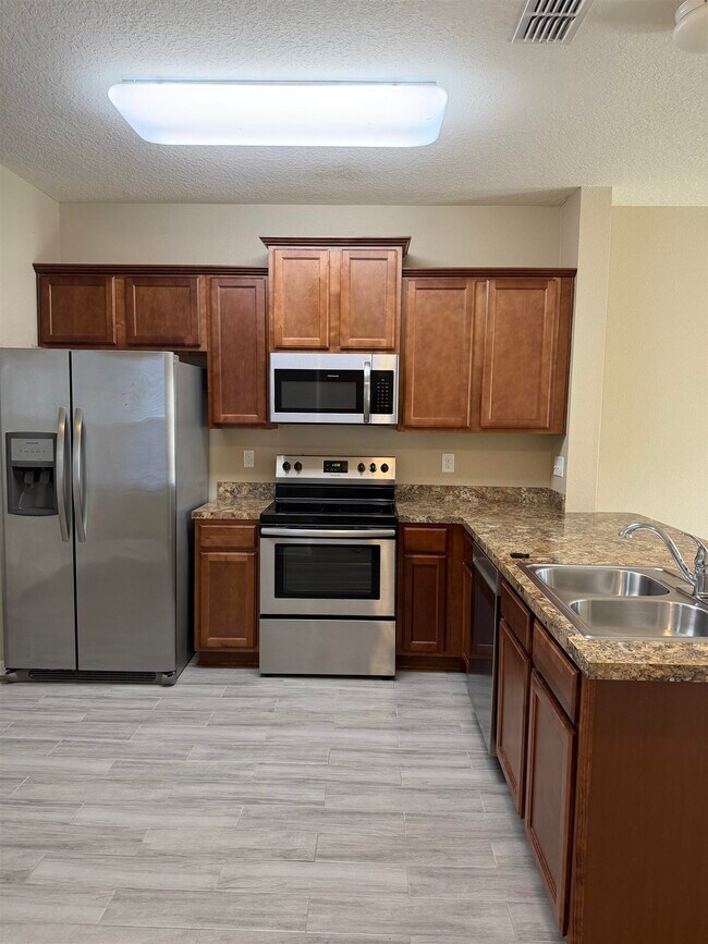 Building Photo - 229 Whitland Wy