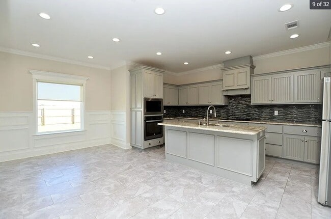 Building Photo - 3948 Crusader Ct