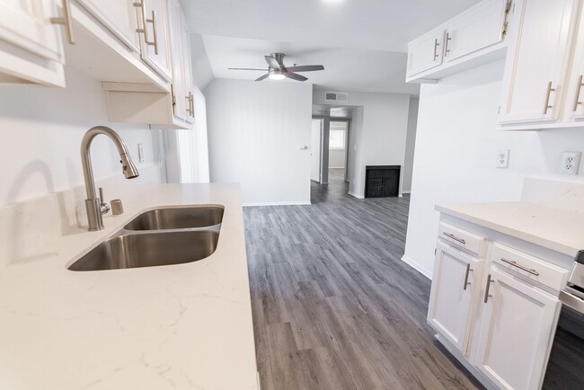 Interior Photo - 10755 Kling Street