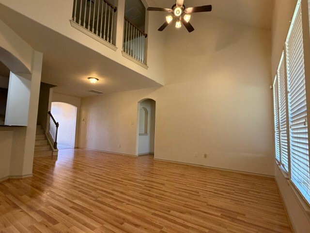 Building Photo - 3314 Selene Dr