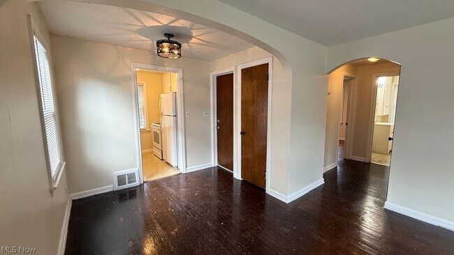 Building Photo - 2042 13th St