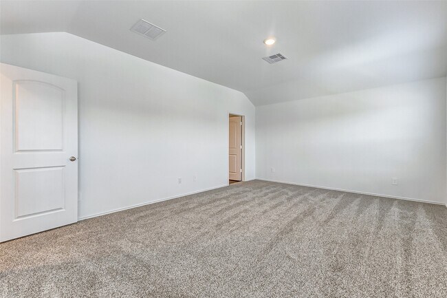 Building Photo - 24303 Alto Gdn Dr