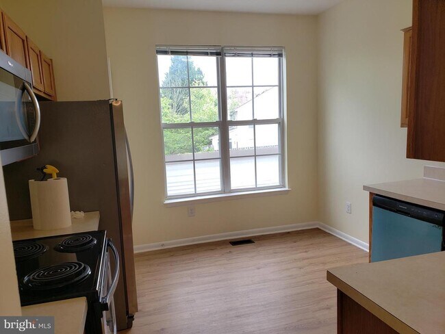 Building Photo - 18022 Royal Bonnet Cir