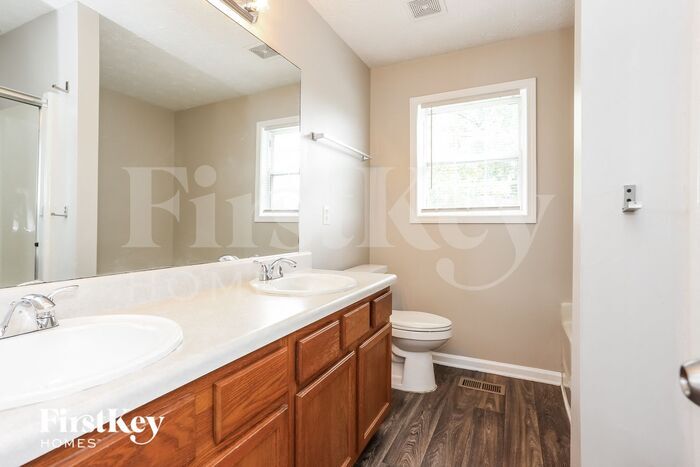 Building Photo - 109 Wyngate Ct