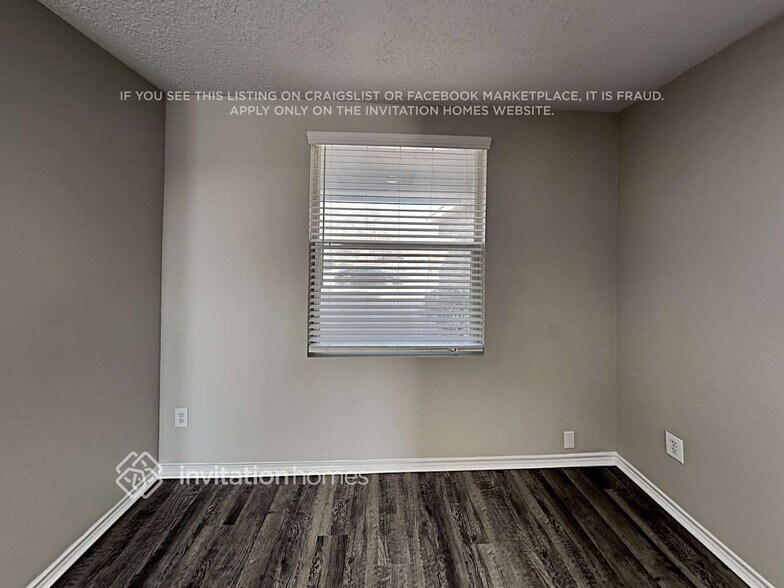 Building Photo - 1451 Queen Annes Dr