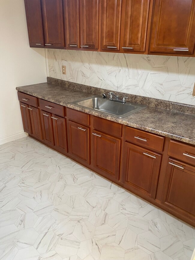 Building Photo - 9 High St