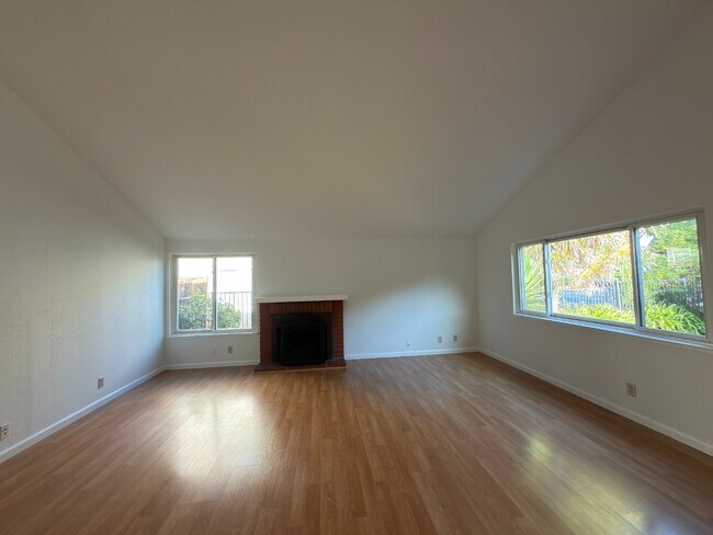 Building Photo - Spacious 3BR/2BA Single Family Home | 2-Car Garage + Great San Jose Location