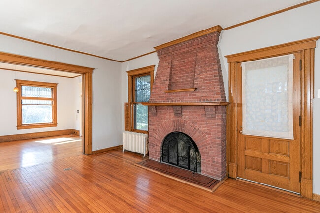 Building Photo - 54 Hodge Rd