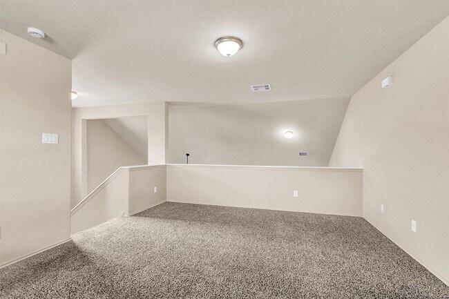 Building Photo - 2119 Treasure Mountain Dr