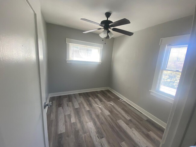 Interior Photo - 323 Hermosa Ave.
