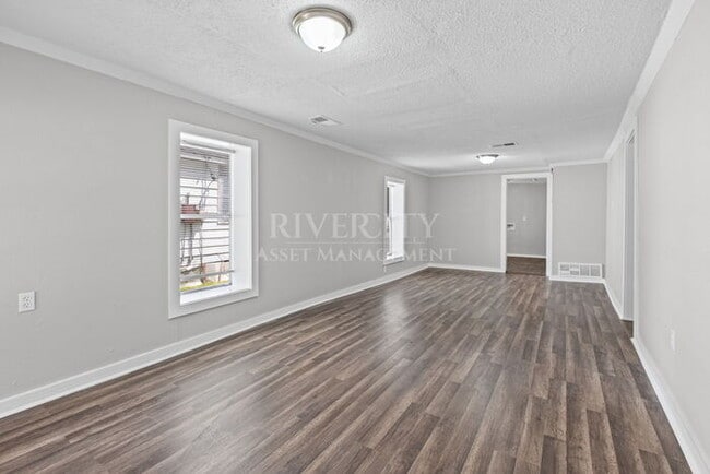 Building Photo - A MUST SEE IN 38108 !!!! SECTION 8 WELCOMED !!!!!! GIVE US A CALL !!!!!