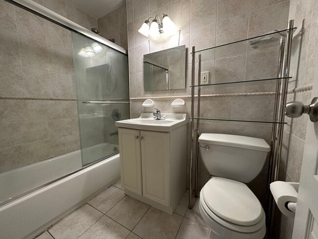 Bathroom - 101 Jackson Ave