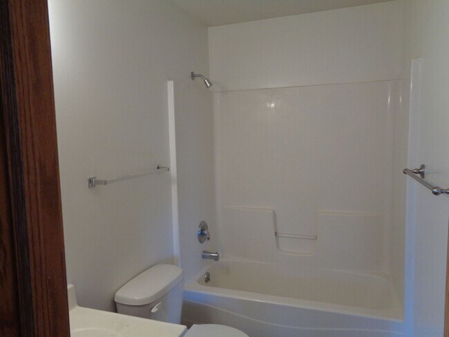 Building Photo - 5418 W Redberry Ln