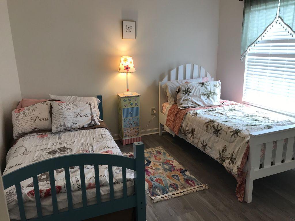 Building Photo - 7248 English Dr