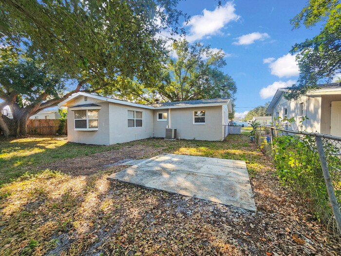 Building Photo - 5391 86th Ave