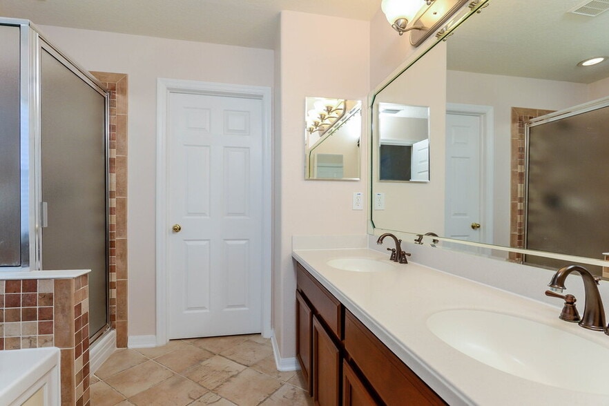 Building Photo - 6355 Desert Peace Ave