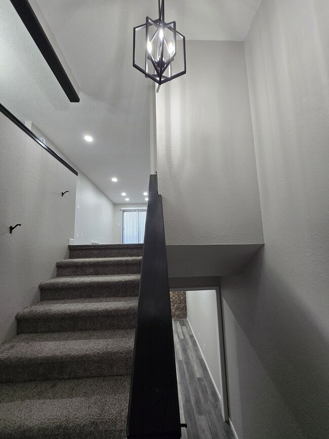 Building Photo - 5011 4th Ave N