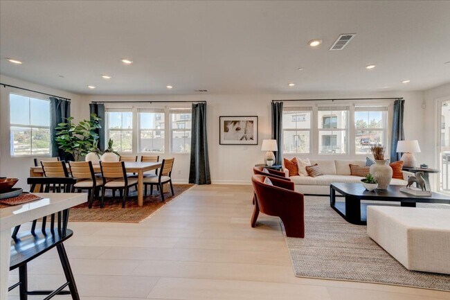 Building Photo - 1202 Mountain Laurel Rd