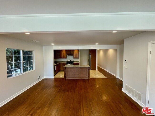 Building Photo - 5017 Edgewood Pl