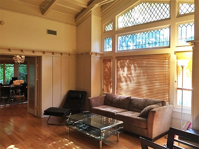 Interior Photo - 1908 Hillcrest Road