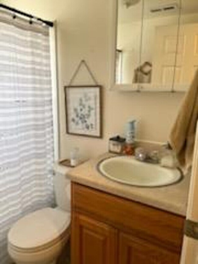 Building Photo - 1B/1B Pet Friendly Apartment South of BYU