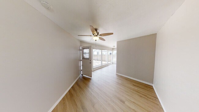 Building Photo - 5BD/3BA on Tipton!! Great Backyard w Patio!! (Lease out, pending signatures. Check back in a few ...