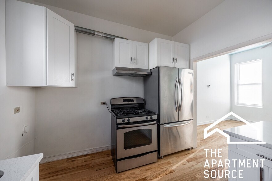 Building Photo - 3248 W 25th St