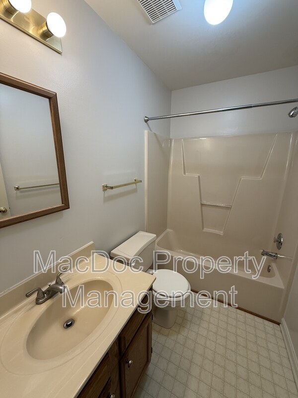 Building Photo - 169 Farrell Ln