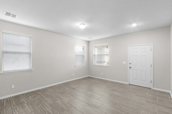 Building Photo - 14861 Oldenberg Ct
