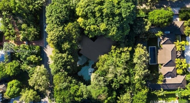 Building Photo - 4895 SW 88th St