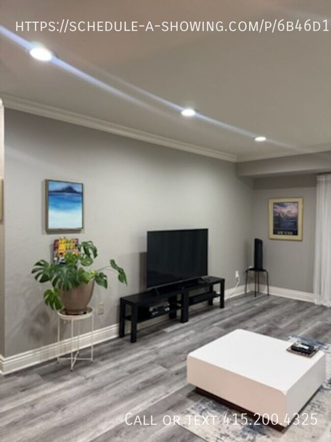 Building Photo - 309 Tradewinds Dr