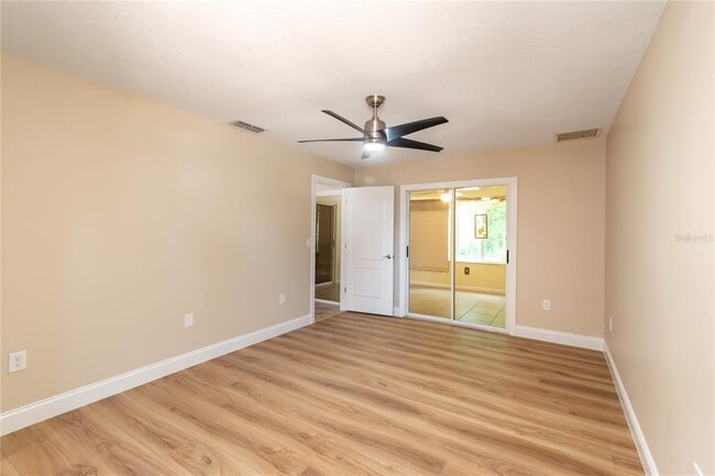 Building Photo - 10886 SW 90th Terrace