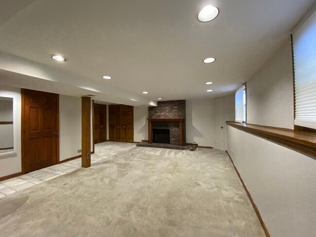 Building Photo - 639 Wellner Rd